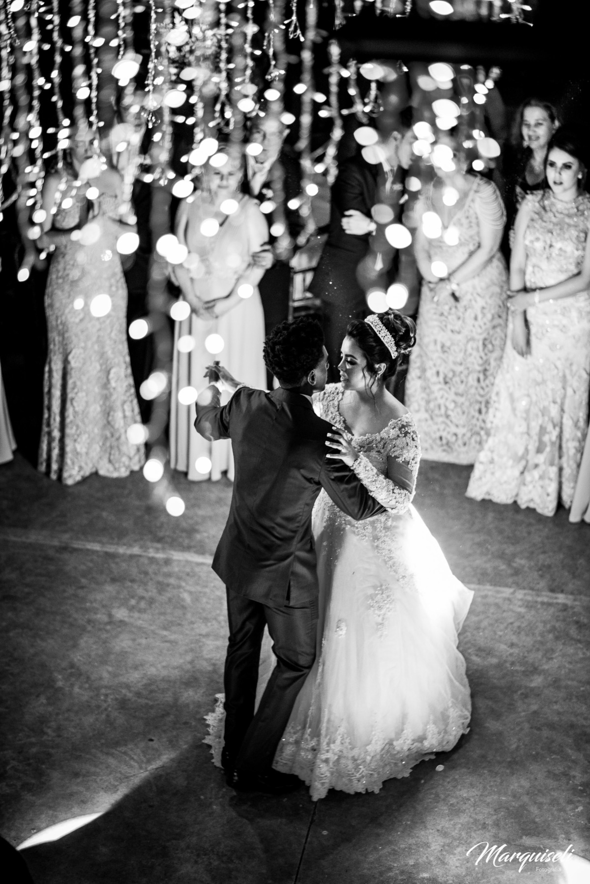 #londrina #londrinafotografo#fotografoemlondrina#fotografaemlondrina#fotografolondrina#casandoemlondrina#londrinacasamentos#eventoslondrina#noivalondrina#casamentosnacidadelondrina#presidenteprudente