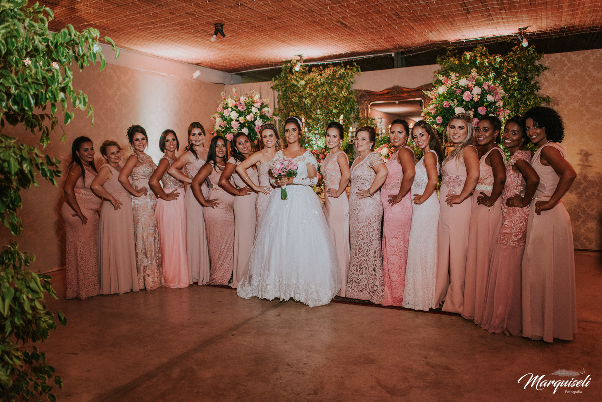 #londrina #londrinafotografo#fotografoemlondrina#fotografaemlondrina#fotografolondrina#casandoemlondrina#londrinacasamentos#eventoslondrina#noivalondrina#casamentosnacidadelondrina#presidenteprudente