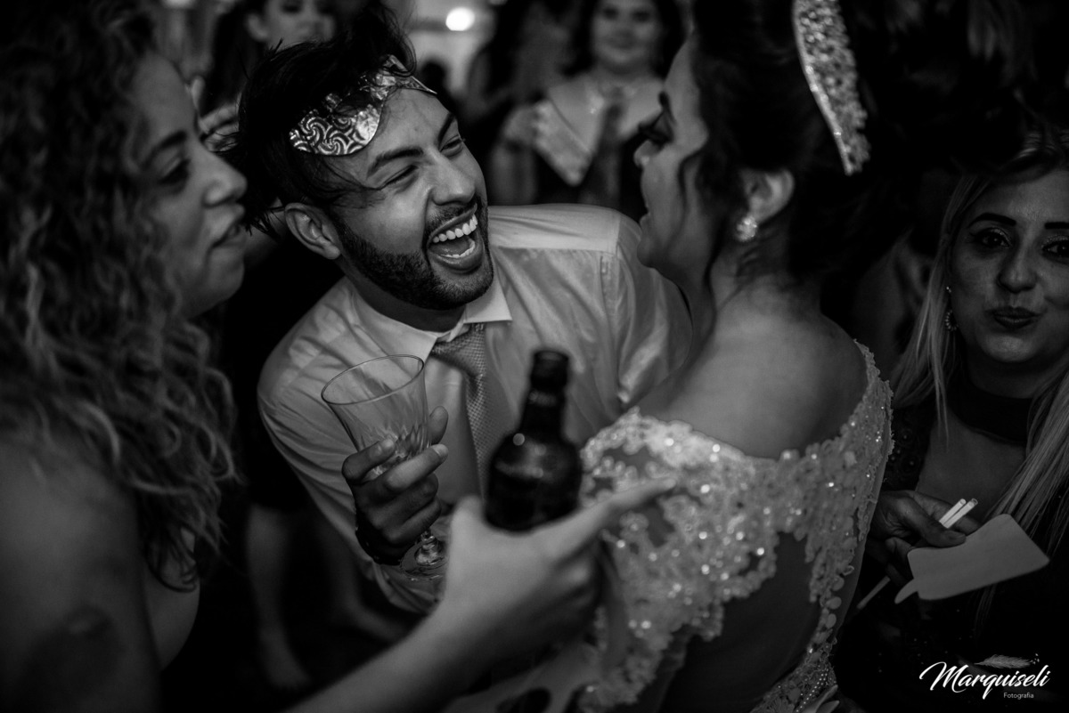 #londrina #londrinafotografo#fotografoemlondrina#fotografaemlondrina#fotografolondrina#casandoemlondrina#londrinacasamentos#eventoslondrina#noivalondrina#casamentosnacidadelondrina#presidenteprudente