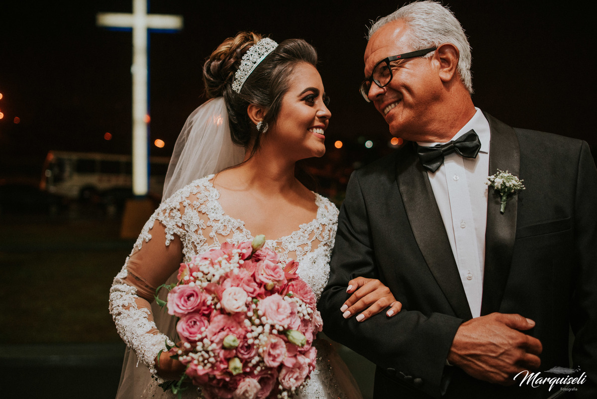 #londrina #londrinafotografo#fotografoemlondrina#fotografaemlondrina#fotografolondrina#casandoemlondrina#londrinacasamentos#eventoslondrina#noivalondrina#casamentosnacidadelondrina#presidenteprudente