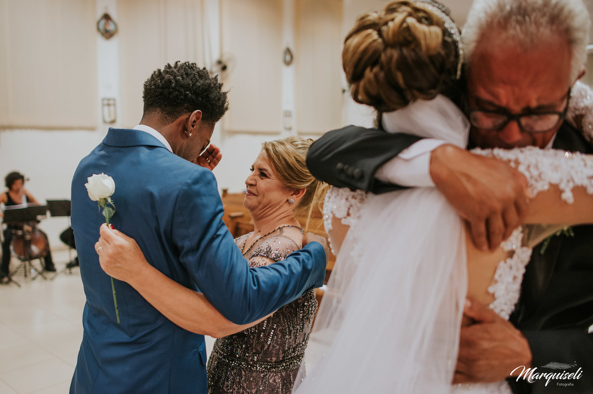 #londrina #londrinafotografo#fotografoemlondrina#fotografaemlondrina#fotografolondrina#casandoemlondrina#londrinacasamentos#eventoslondrina#noivalondrina#casamentosnacidadelondrina#presidenteprudente