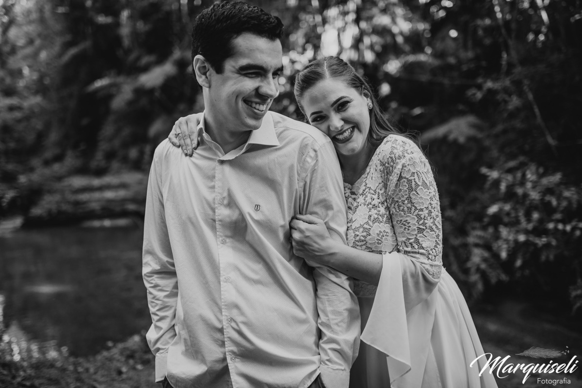 #londrina#londrinafotografo#fotografoemlondrina #fotografaemlondrina #fotografolondrina #casandoemlondrina#londrinacasamentos#eventoslondrina #noivalondrina #casamentosnacidadelondrina 