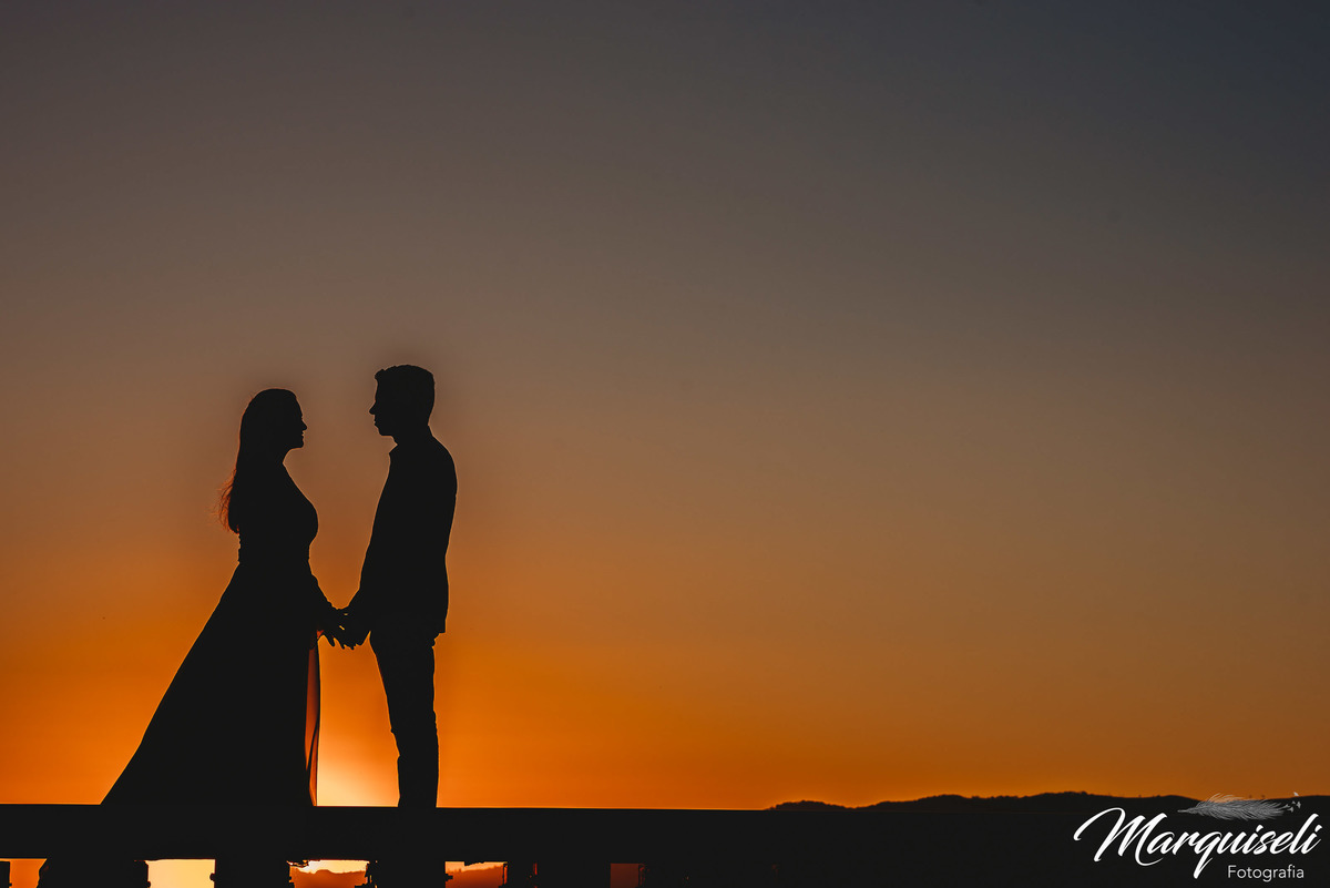 #londrina#londrinafotografo#fotografoemlondrina #fotografaemlondrina #fotografolondrina #casandoemlondrina#londrinacasamentos#eventoslondrina #noivalondrina #casamentosnacidadelondrina 