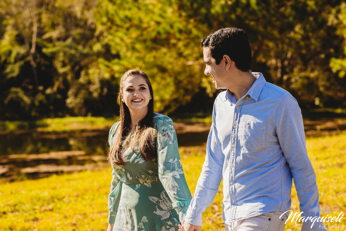 #londrina#londrinafotografo#fotografoemlondrina #fotografaemlondrina #fotografolondrina #casandoemlondrina#londrinacasamentos#eventoslondrina #noivalondrina #casamentosnacidadelondrina 