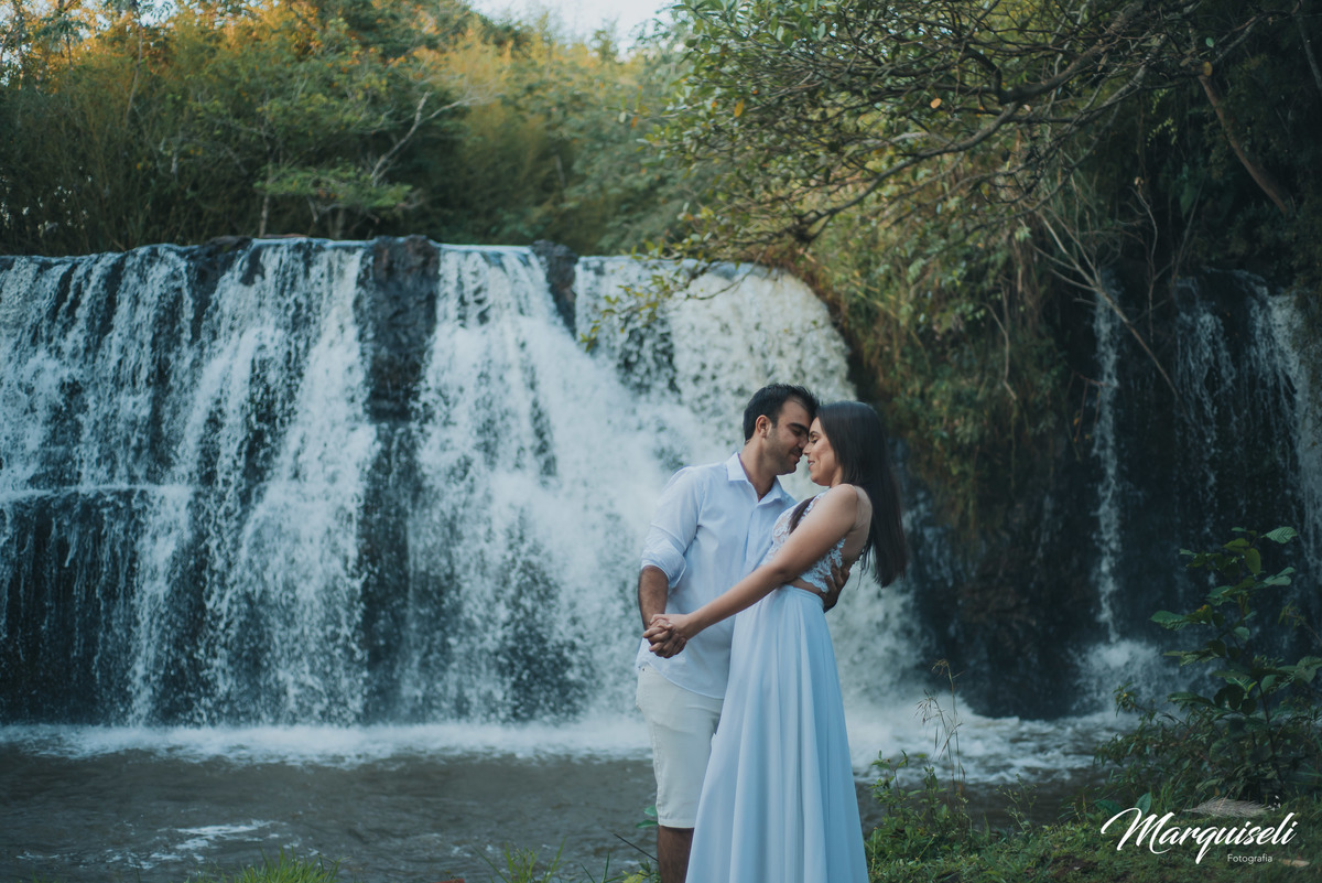 #londrina #londrinafotografo #fotografoemlondrina #fotografaemlondrina #fotografolondrina #casandoemlondrina #londrinacasamentos #eventoslondrina #noivalondrina #casamentosnacidadelondrina #presidenteprudente #casamentospresidenteprudente