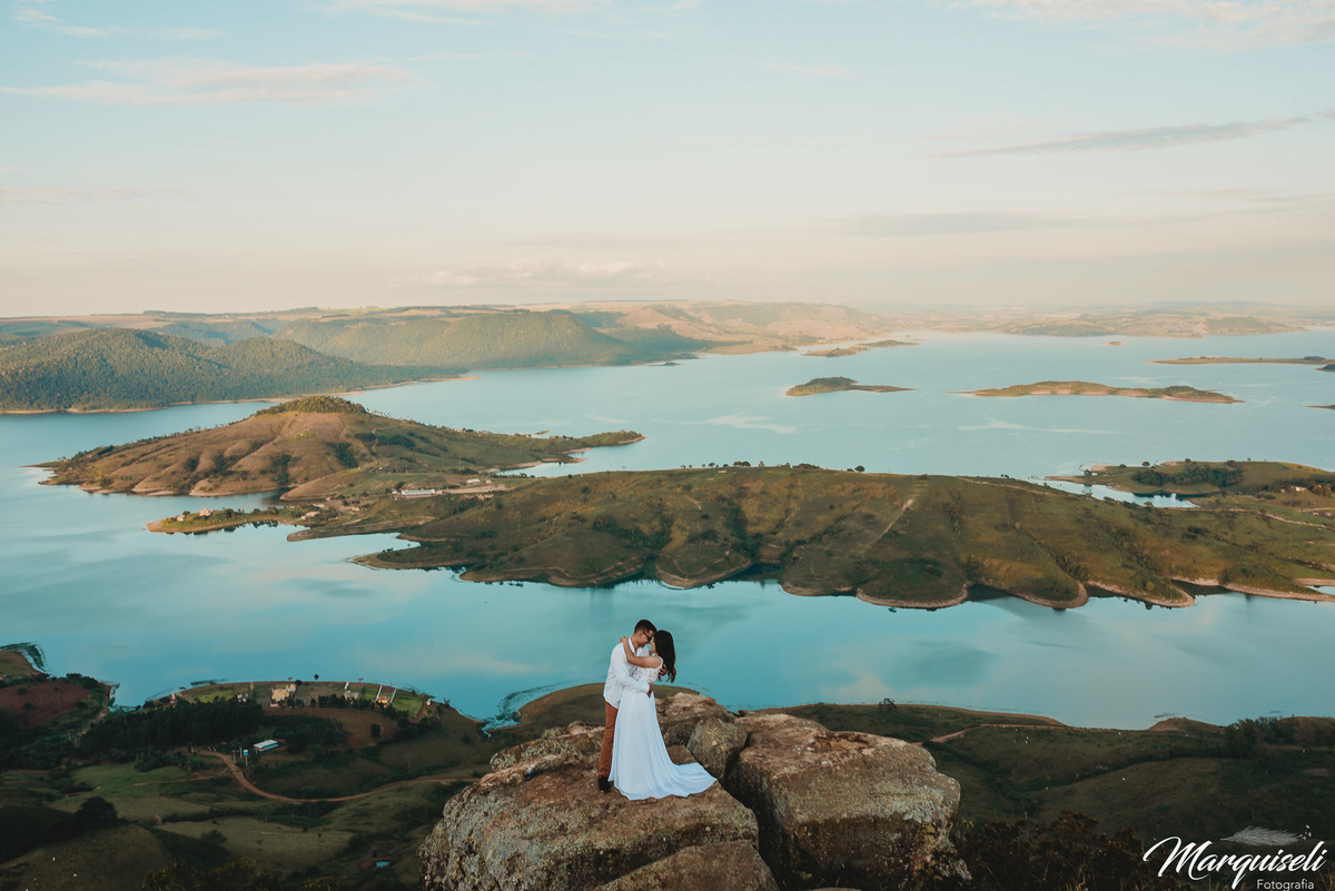 #londrina #londrinafotografo #fotografoemlondrina #fotografaemlondrina #fotografolondrina #casandoemlondrina #londrinacasamentos #eventoslondrina #noivalondrina #casamentosnacidadelondrina