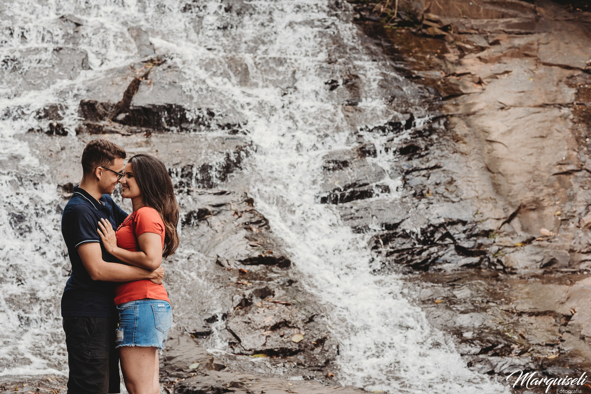 #londrina #londrinafotografo #fotografoemlondrina #fotografaemlondrina #fotografolondrina #casandoemlondrina #londrinacasamentos #eventoslondrina #noivalondrina #casamentosnacidadelondrina