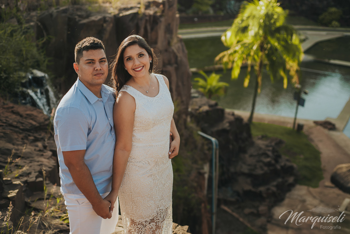 #londrina #londrinafotografo #fotografoemlondrina #fotografaemlondrina #fotografolondrina #casandoemlondrina #londrinacasamentos #eventoslondrina #noivalondrina #casamentosnacidadelondrina