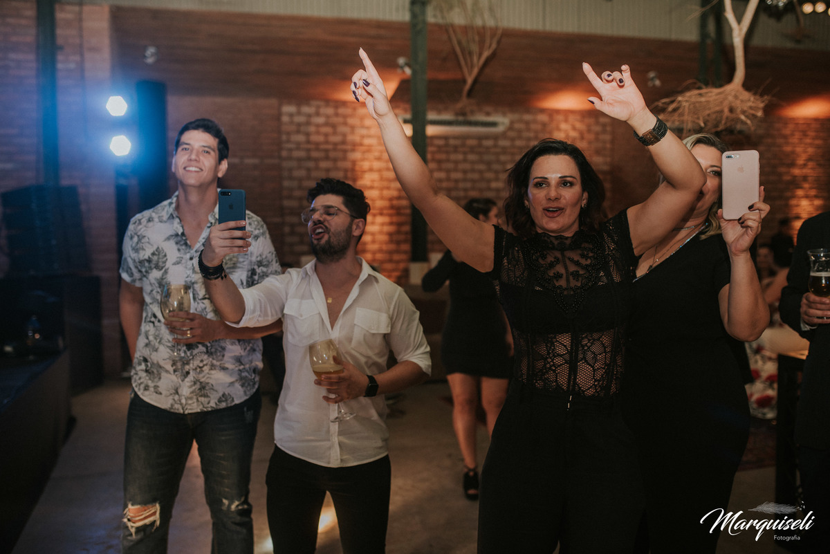 #londrina #londrinafotografo #fotografoemlondrina #fotografaemlondrina #fotografolondrina #casandoemlondrina #londrinacasamentos #eventoslondrina #noivalondrina #casamentosnacidadelondrina #presidenteprudente #casamentospresidenteprudente