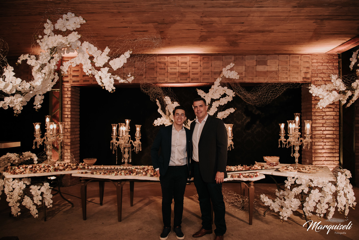 #londrina #londrinafotografo #fotografoemlondrina #fotografaemlondrina #fotografolondrina #casandoemlondrina #londrinacasamentos #eventoslondrina #noivalondrina #casamentosnacidadelondrina #presidenteprudente #casamentospresidenteprudente