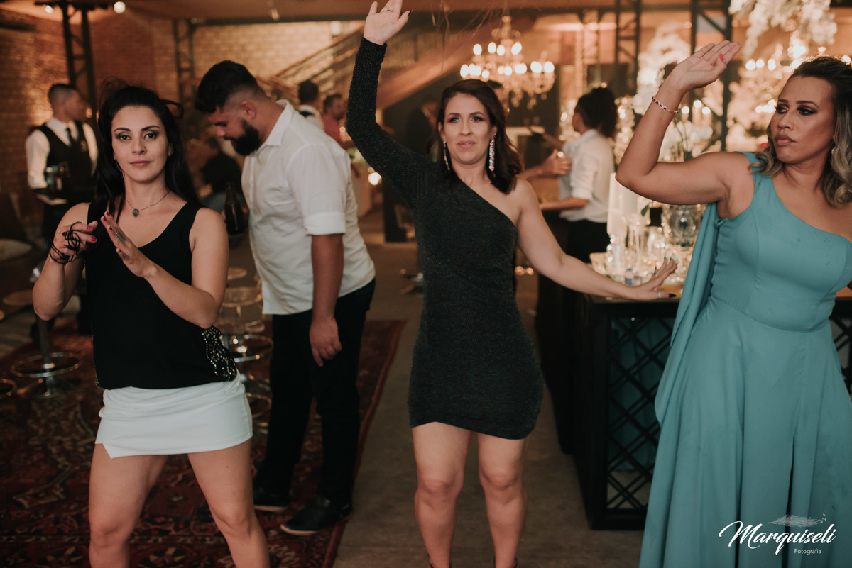 #londrina #londrinafotografo #fotografoemlondrina #fotografaemlondrina #fotografolondrina #casandoemlondrina #londrinacasamentos #eventoslondrina #noivalondrina #casamentosnacidadelondrina #presidenteprudente #casamentospresidenteprudente