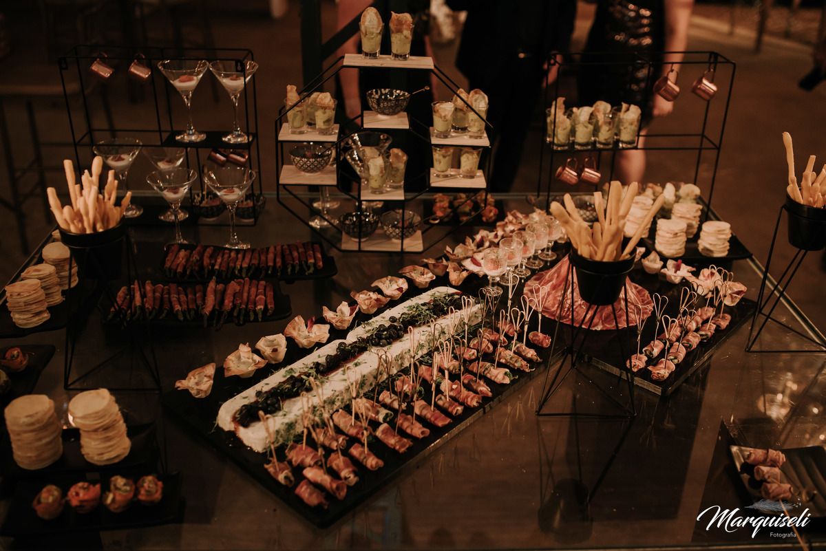 #londrina #londrinafotografo #fotografoemlondrina #fotografaemlondrina #fotografolondrina #casandoemlondrina #londrinacasamentos #eventoslondrina #noivalondrina #casamentosnacidadelondrina #presidenteprudente #casamentospresidenteprudente