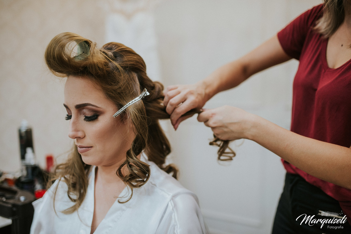 Segue nosso instagram.com/marquiselifotografia

@marquiselifotografia

Marquiseli Fotografia

www.marquiselifotografia.com.br nosso site

#londrina #londrinafotografo #fotografoemlondrina #fotografaemlondrina #fotografolondrina #casandoemlondrina 