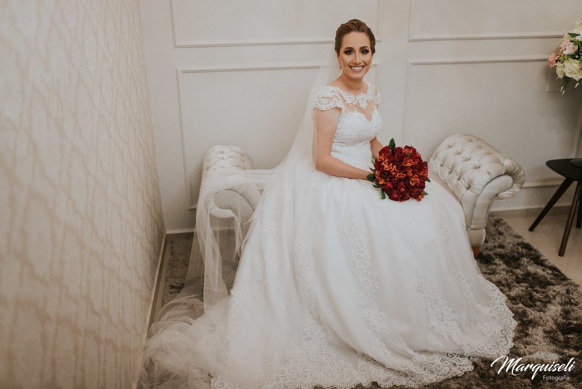 Segue nosso instagram.com/marquiselifotografia

@marquiselifotografia

Marquiseli Fotografia

www.marquiselifotografia.com.br nosso site

#londrina #londrinafotografo #fotografoemlondrina #fotografaemlondrina #fotografolondrina #casandoemlondrina 