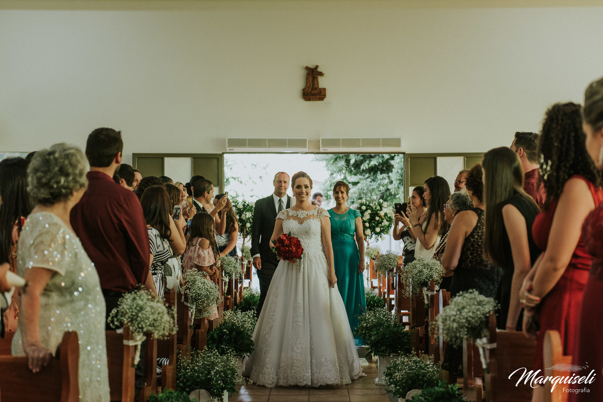 Segue nosso instagram.com/marquiselifotografia

@marquiselifotografia

Marquiseli Fotografia

www.marquiselifotografia.com.br nosso site

#londrina #londrinafotografo #fotografoemlondrina #fotografaemlondrina #fotografolondrina #casandoemlondrina 