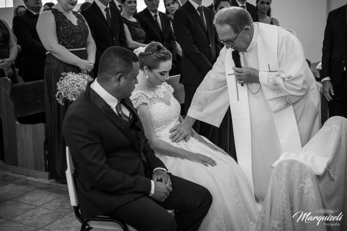 Segue nosso instagram.com/marquiselifotografia

@marquiselifotografia

Marquiseli Fotografia

www.marquiselifotografia.com.br nosso site

#londrina #londrinafotografo #fotografoemlondrina #fotografaemlondrina #fotografolondrina #casandoemlondrina 