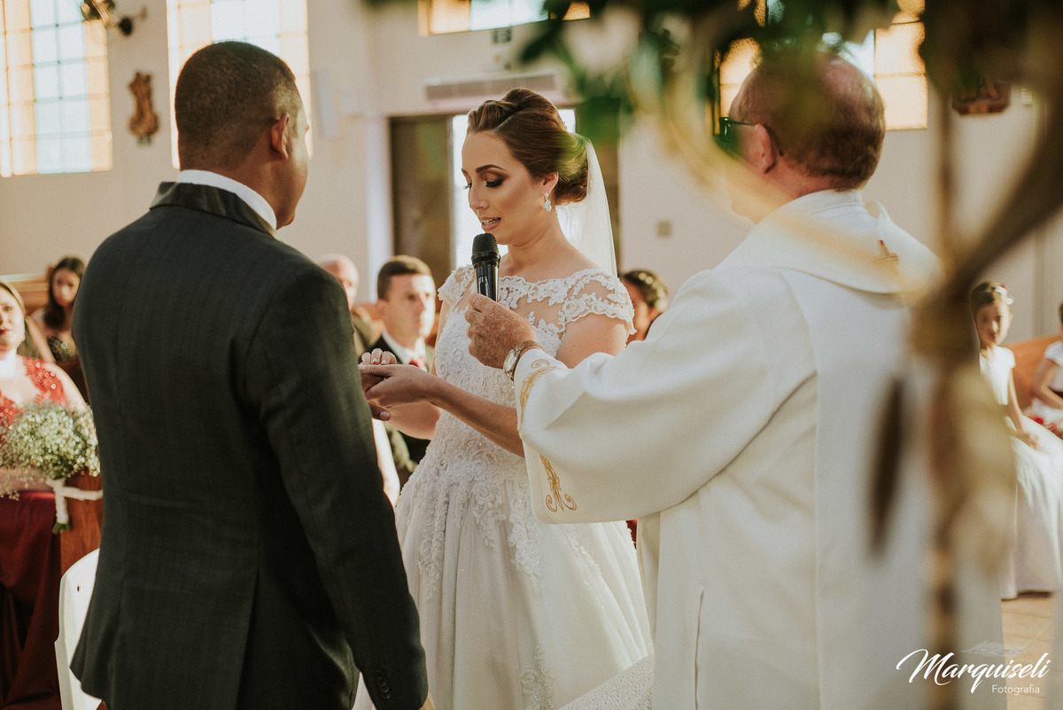 Segue nosso instagram.com/marquiselifotografia

@marquiselifotografia

Marquiseli Fotografia

www.marquiselifotografia.com.br nosso site

#londrina #londrinafotografo #fotografoemlondrina #fotografaemlondrina #fotografolondrina #casandoemlondrina 