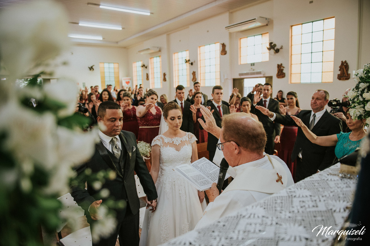 Segue nosso instagram.com/marquiselifotografia

@marquiselifotografia

Marquiseli Fotografia

www.marquiselifotografia.com.br nosso site

#londrina #londrinafotografo #fotografoemlondrina #fotografaemlondrina #fotografolondrina #casandoemlondrina 