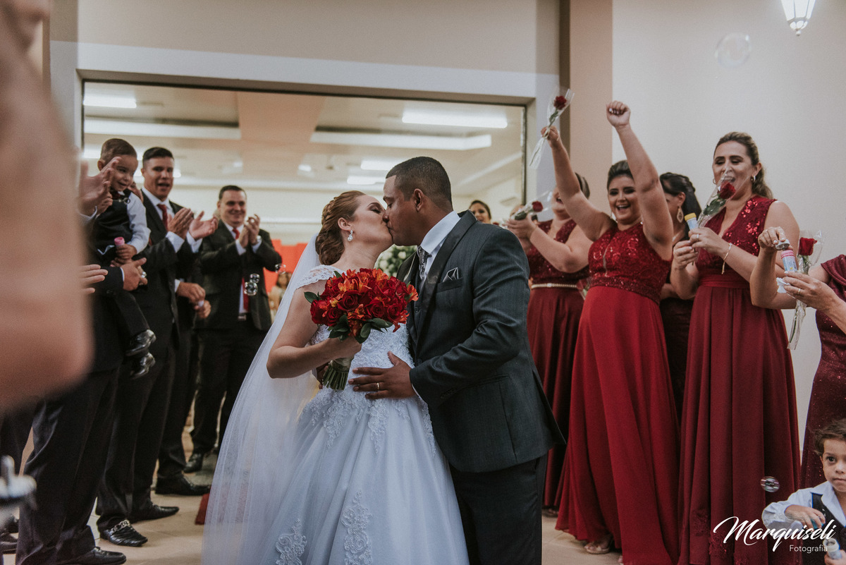 Segue nosso instagram.com/marquiselifotografia

@marquiselifotografia

Marquiseli Fotografia

www.marquiselifotografia.com.br nosso site

#londrina #londrinafotografo #fotografoemlondrina #fotografaemlondrina #fotografolondrina #casandoemlondrina 