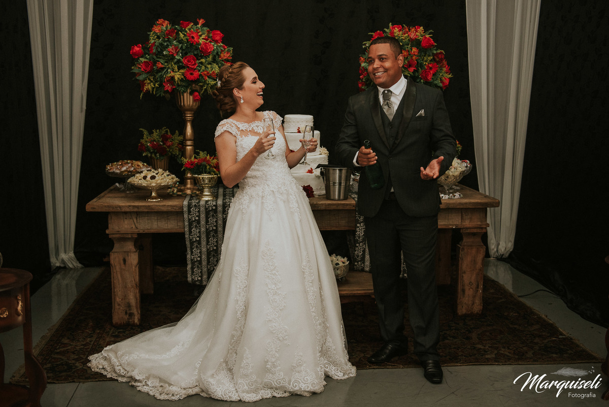 Segue nosso instagram.com/marquiselifotografia

@marquiselifotografia

Marquiseli Fotografia

www.marquiselifotografia.com.br nosso site

#londrina #londrinafotografo #fotografoemlondrina #fotografaemlondrina #fotografolondrina #casandoemlondrina 