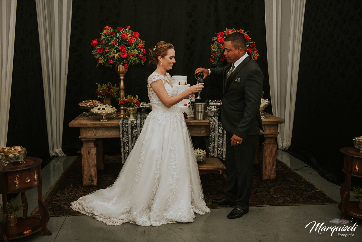 Segue nosso instagram.com/marquiselifotografia

@marquiselifotografia

Marquiseli Fotografia

www.marquiselifotografia.com.br nosso site

#londrina #londrinafotografo #fotografoemlondrina #fotografaemlondrina #fotografolondrina #casandoemlondrina 