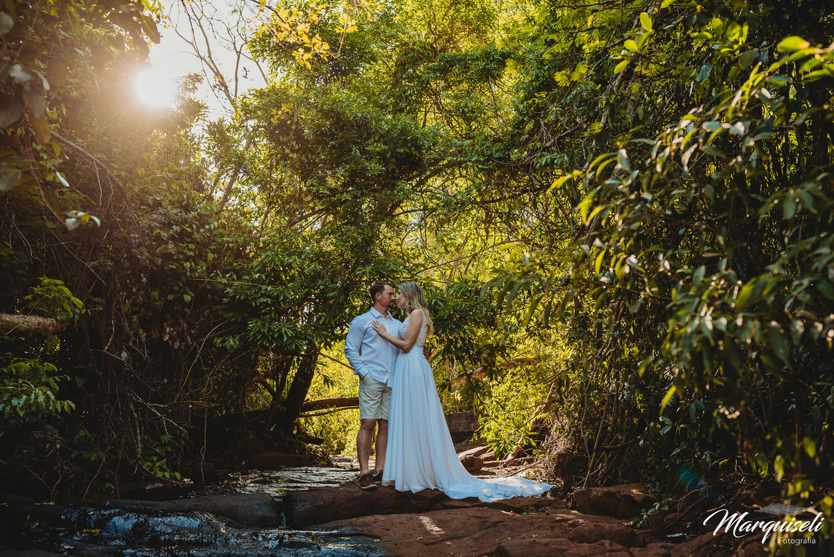 #londrina #londrinafotografo #fotografoemlondrina #fotografaemlondrina #fotografolondrina #casandoemlondrina #londrinacasamentos #eventoslondrina #noivalondrina #casamentosnacidadelondrina #presidenteprudente