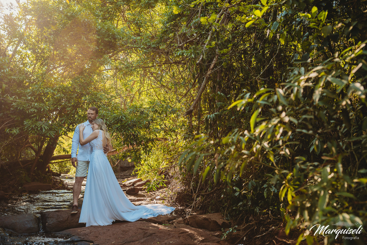 #londrina #londrinafotografo #fotografoemlondrina #fotografaemlondrina #fotografolondrina #casandoemlondrina #londrinacasamentos #eventoslondrina #noivalondrina #casamentosnacidadelondrina #presidenteprudente