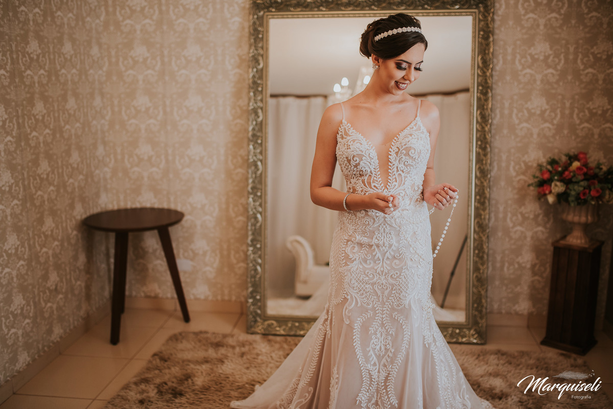 #londrina #londrinafotografo #fotografoemlondrina #fotografaemlondrina #fotografolondrina #casandoemlondrina #londrinacasamentos #eventoslondrina #noivalondrina #casamentosnacidadelondrina #presidenteprudente #casamentospresidenteprudente
#noivaspresident