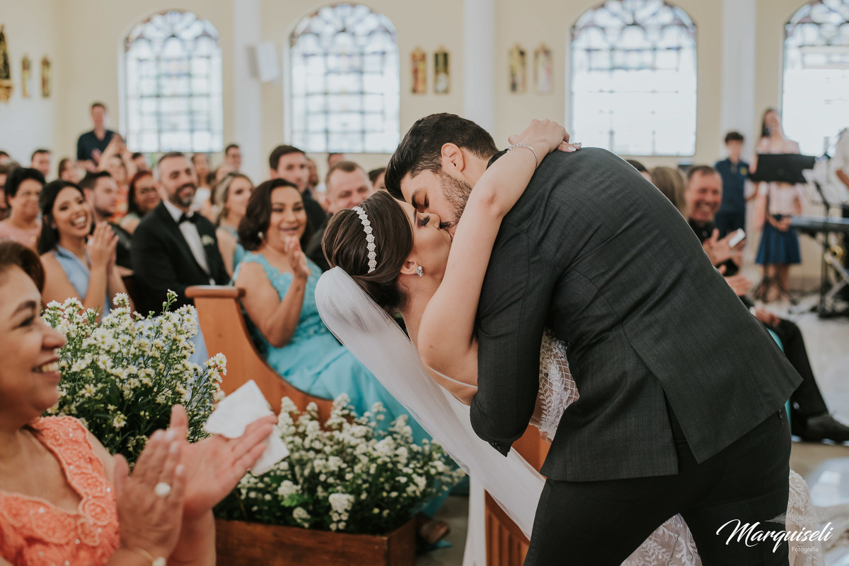 #londrina #londrinafotografo #fotografoemlondrina #fotografaemlondrina #fotografolondrina #casandoemlondrina #londrinacasamentos #eventoslondrina #noivalondrina #casamentosnacidadelondrina #presidenteprudente #casamentospresidenteprudente
#noivaspresident