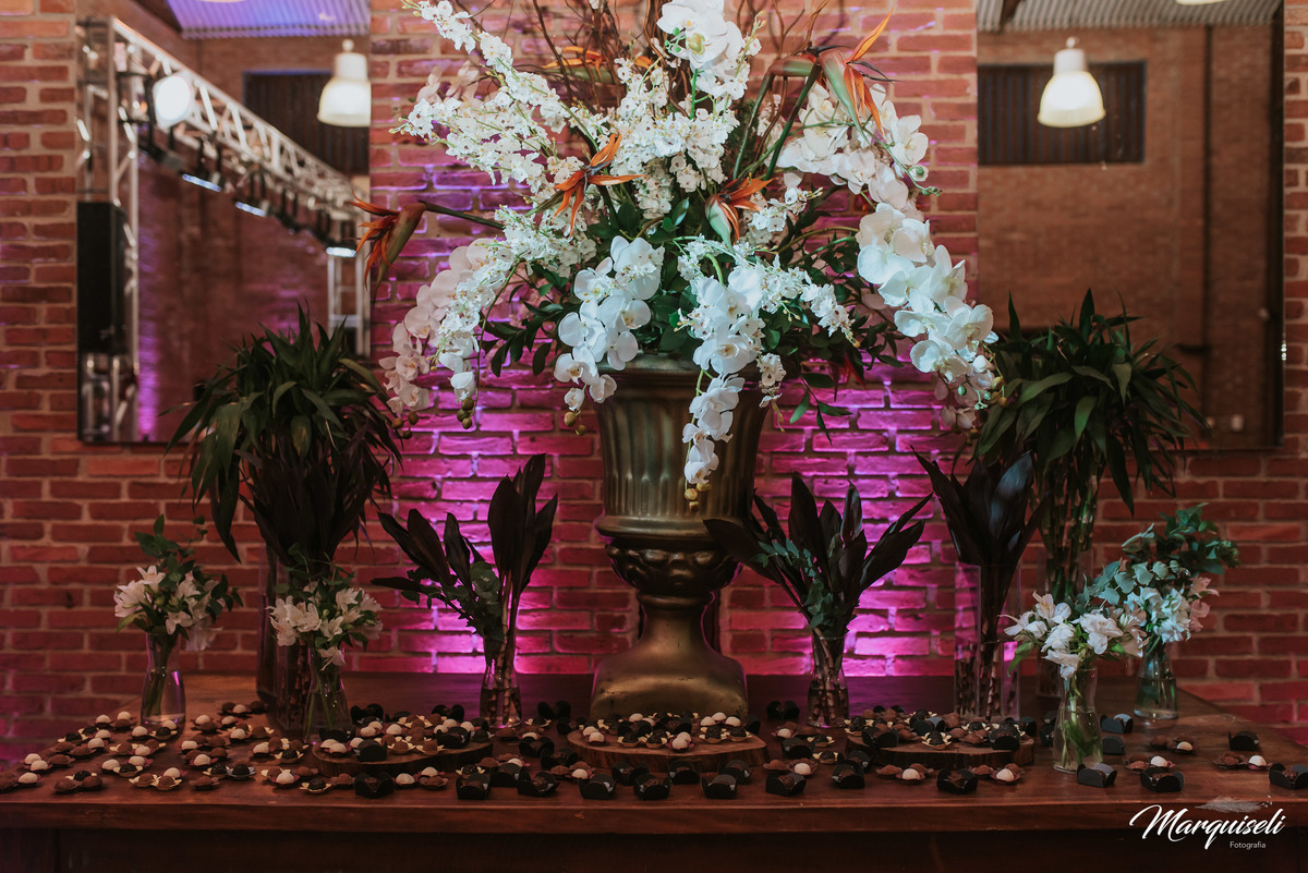 #londrina #londrinafotografo #fotografoemlondrina #fotografaemlondrina#fotografolondrina #casandoemlondrina #londrinacasamentos #eventoslondrina #noivalondrina #casamentosnacidadelondrina #presidenteprudente