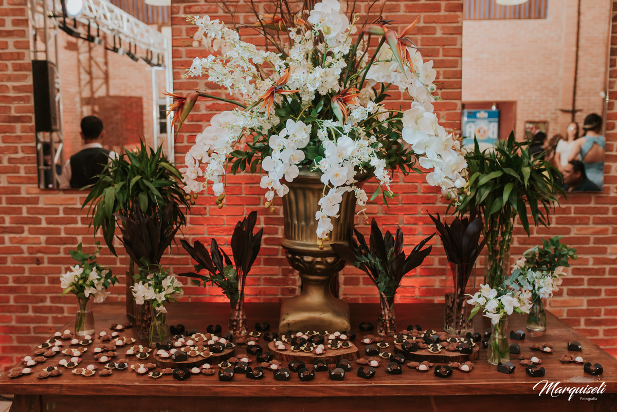 #londrina #londrinafotografo #fotografoemlondrina #fotografaemlondrina#fotografolondrina #casandoemlondrina #londrinacasamentos #eventoslondrina #noivalondrina #casamentosnacidadelondrina #presidenteprudente