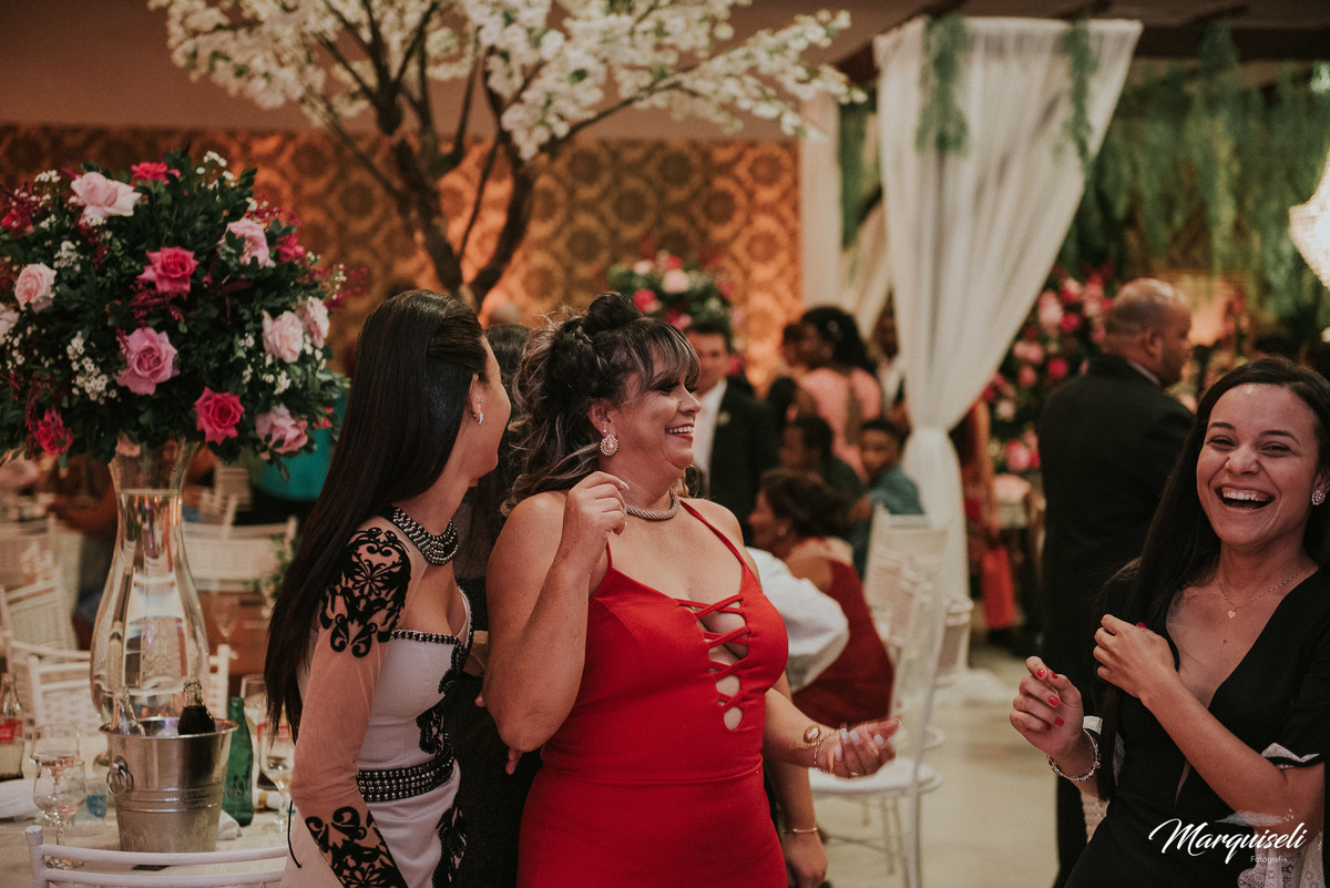 #londrina #londrinafotografo #fotografoemlondrina #fotografaemlondrina #fotografolondrina #casandoemlondrina #londrinacasamentos #eventoslondrina #noivalondrina #casamentosnacidadelondrina