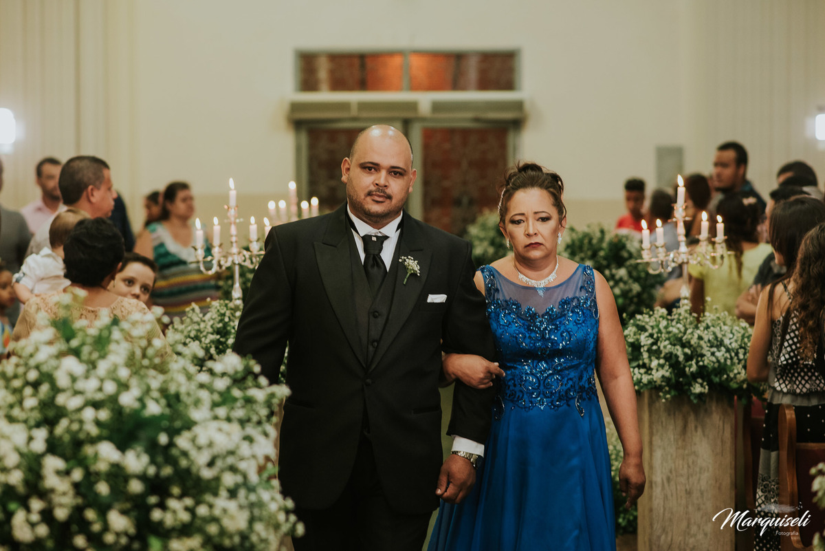 #londrina #londrinafotografo #fotografoemlondrina #fotografaemlondrina #fotografolondrina #casandoemlondrina #londrinacasamentos #eventoslondrina #noivalondrina #casamentosnacidadelondrina