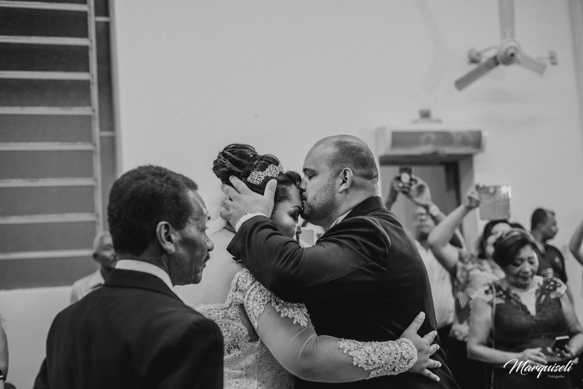 #londrina #londrinafotografo #fotografoemlondrina #fotografaemlondrina #fotografolondrina #casandoemlondrina #londrinacasamentos #eventoslondrina #noivalondrina #casamentosnacidadelondrina