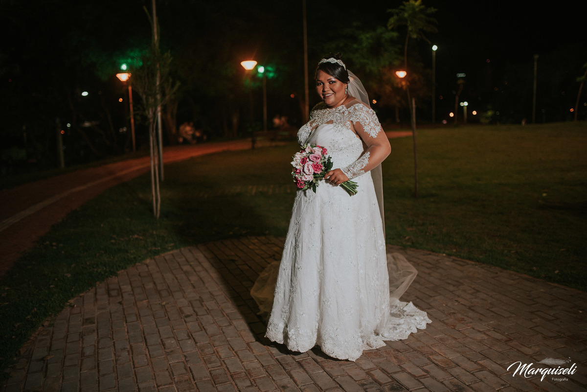 #londrina #londrinafotografo #fotografoemlondrina #fotografaemlondrina #fotografolondrina #casandoemlondrina #londrinacasamentos #eventoslondrina #noivalondrina #casamentosnacidadelondrina