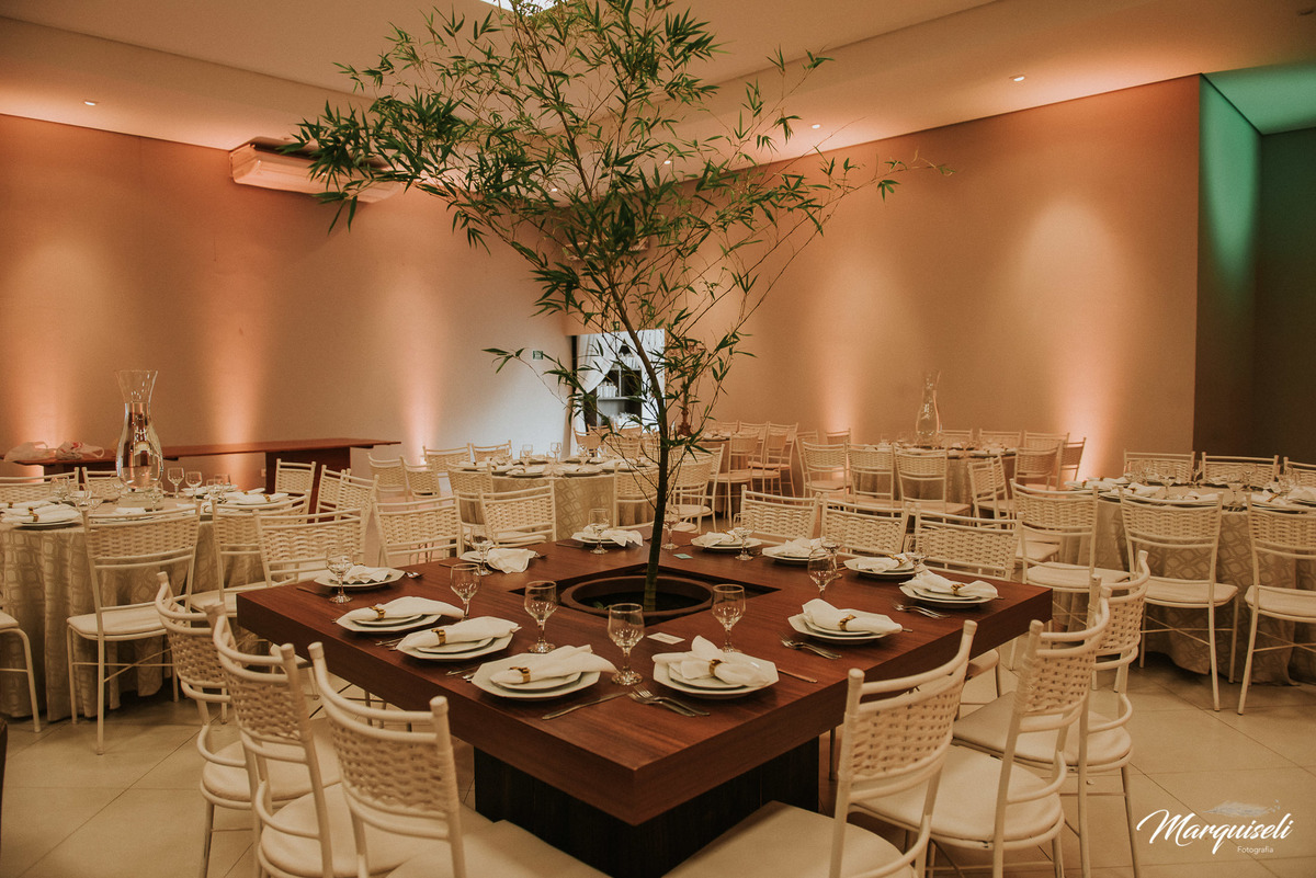 #londrina #londrinafotografo #fotografoemlondrina #fotografaemlondrina #fotografolondrina #casandoemlondrina #londrinacasamentos #eventoslondrina #noivalondrina #casamentosnacidadelondrina