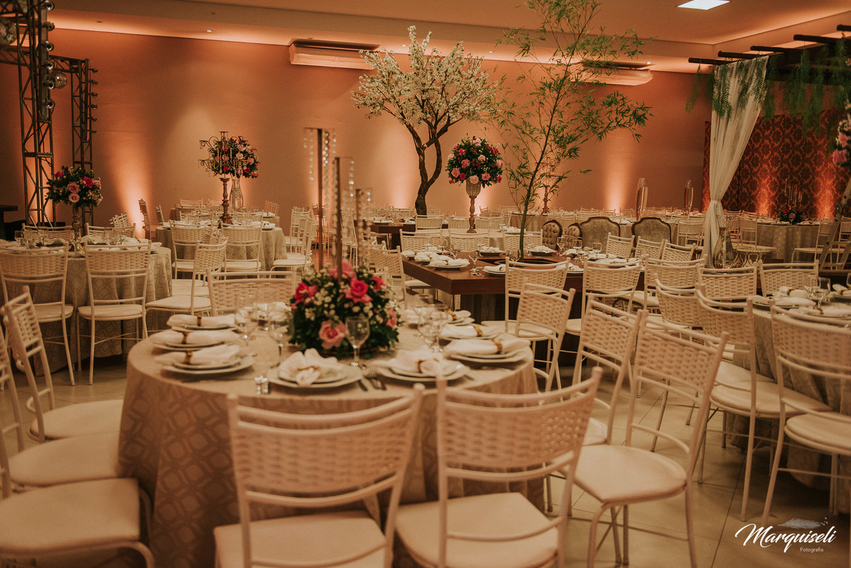 #londrina #londrinafotografo #fotografoemlondrina #fotografaemlondrina #fotografolondrina #casandoemlondrina #londrinacasamentos #eventoslondrina #noivalondrina #casamentosnacidadelondrina