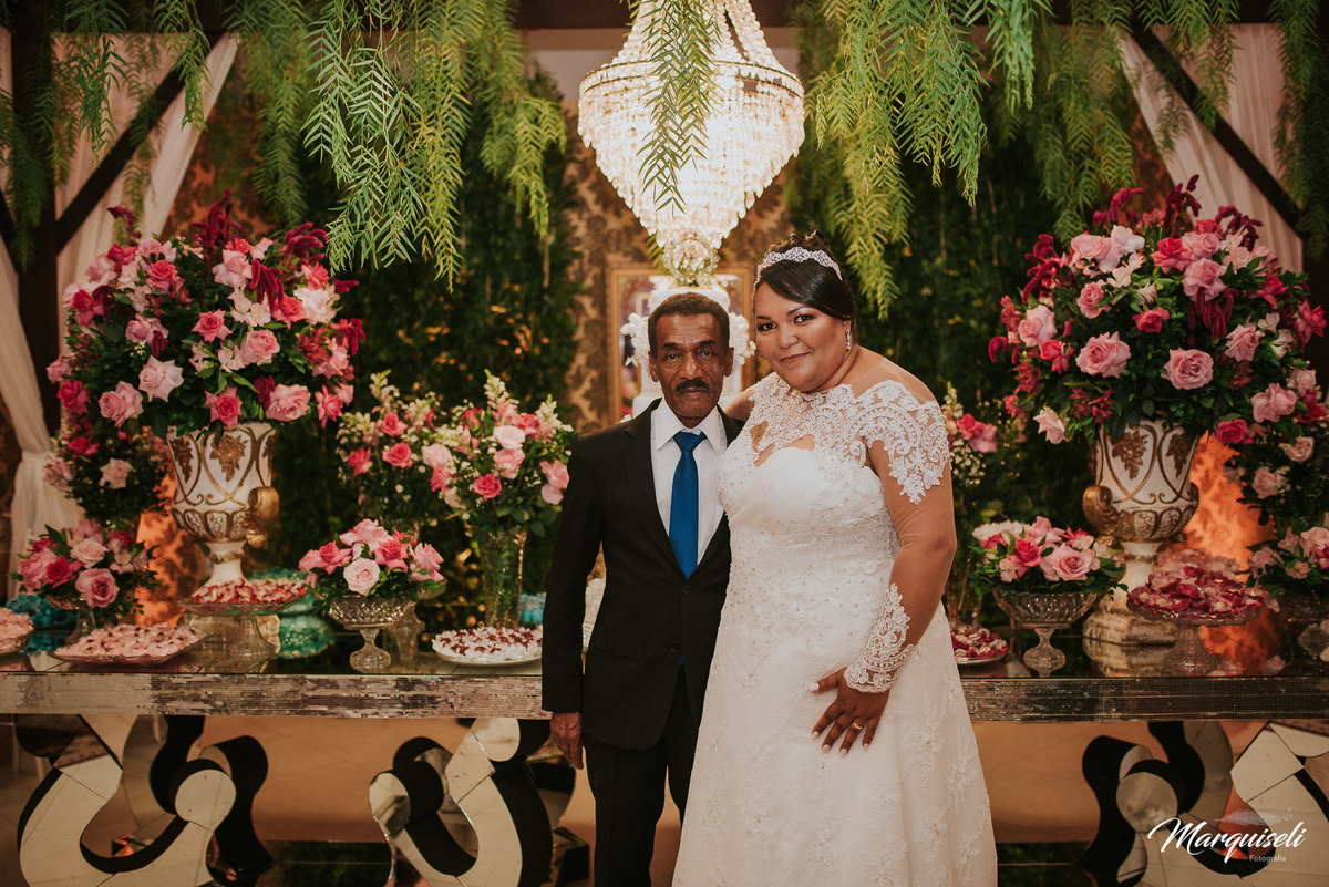 #londrina #londrinafotografo #fotografoemlondrina #fotografaemlondrina #fotografolondrina #casandoemlondrina #londrinacasamentos #eventoslondrina #noivalondrina #casamentosnacidadelondrina