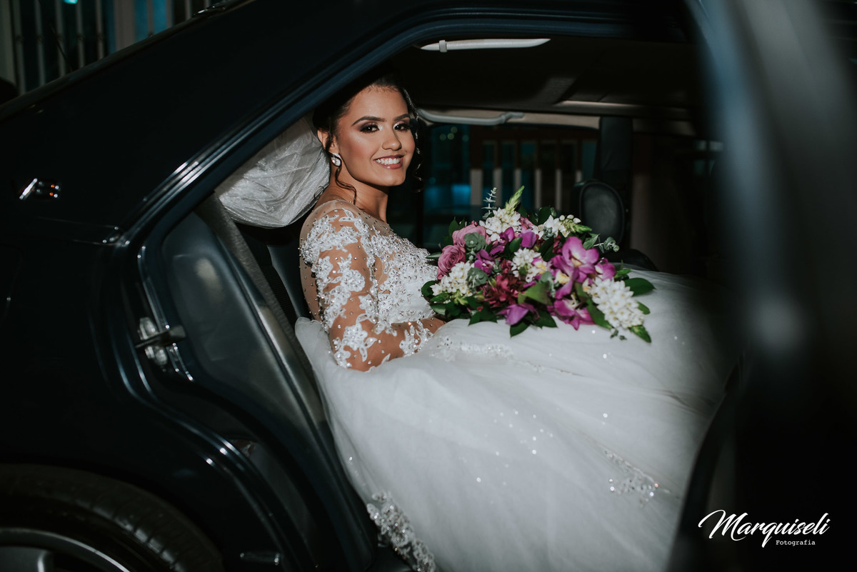 #londrina #londrinafotografo #fotografoemlondrina #fotografaemlondrina #fotografolondrina #casandoemlondrina #londrinacasamentos #eventoslondrina #noivalondrina #casamentosnacidadelondrina