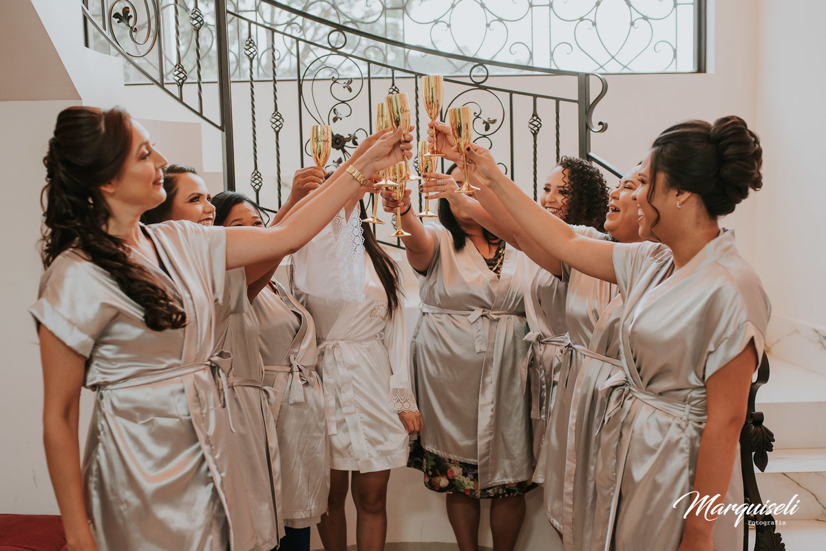 #londrina #londrinafotografo #fotografoemlondrina #fotografaemlondrina #fotografolondrina #casandoemlondrina #londrinacasamentos #eventoslondrina #noivalondrina #casamentosnacidadelondrina