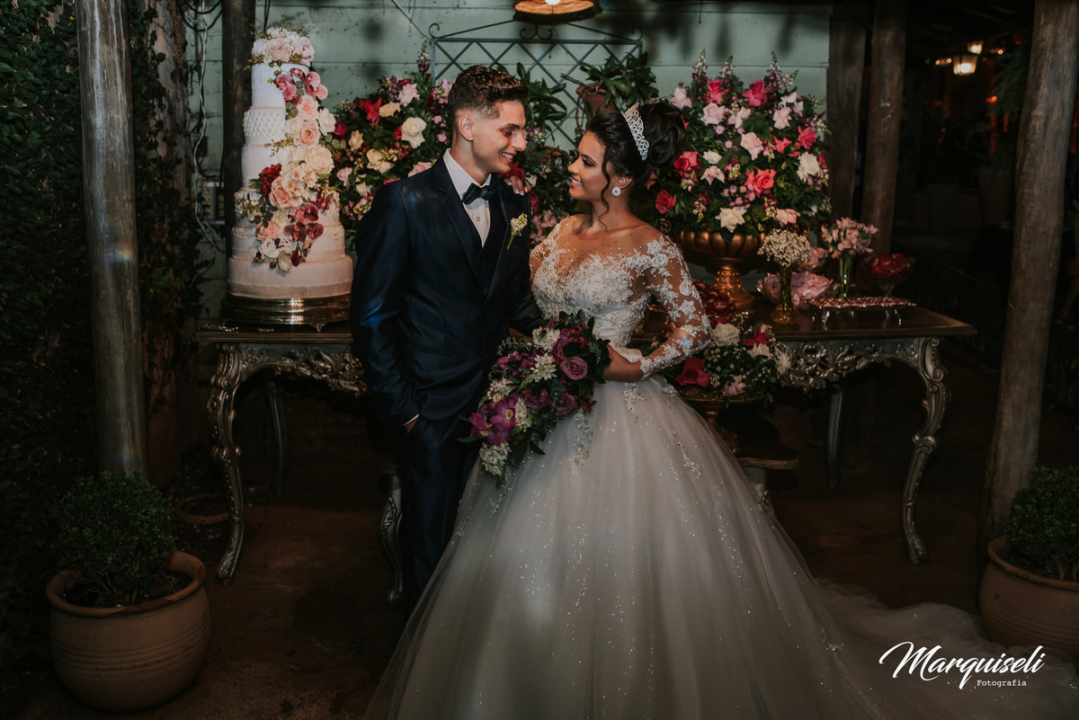 #londrina #londrinafotografo #fotografoemlondrina #fotografaemlondrina #fotografolondrina #casandoemlondrina #londrinacasamentos #eventoslondrina #noivalondrina #casamentosnacidadelondrina