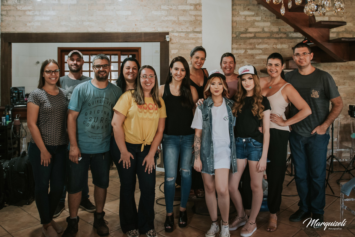 @cassiodebarrosfilmmaker

@deapintocakedesigner

@infocusprudente

@maisonrosefreitas15anos

@marquiselifotografia

@maylla.hatanaka

@priscila.arllati

@suelimendes_alugueldepecas .