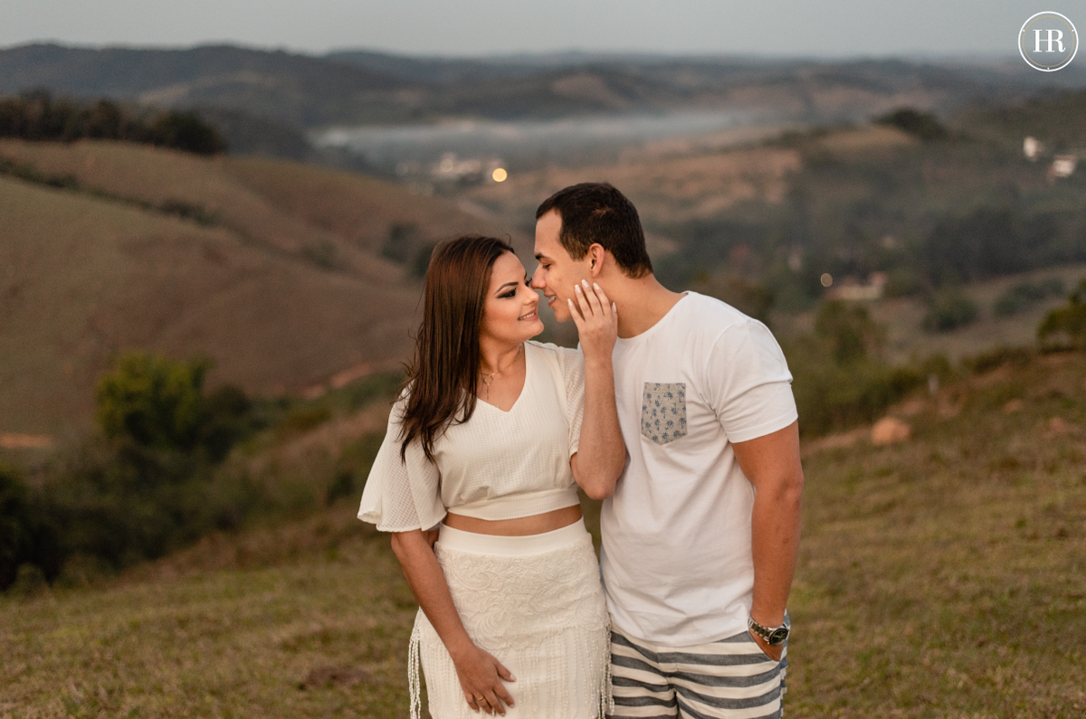 Ensaio da noiva antes do casamento em Tiradentes, Minas Gerais.