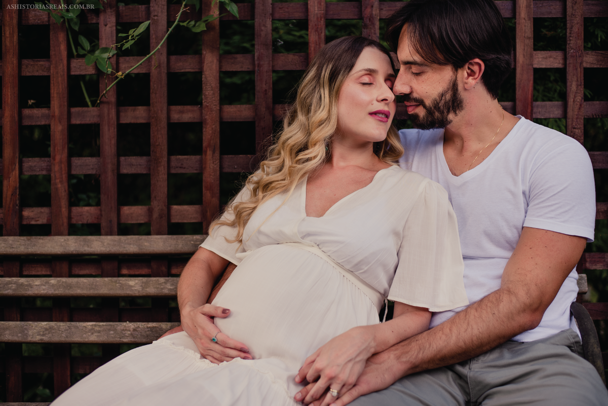 Ensaio gestante Bruna Bittar no orquidário Vida.