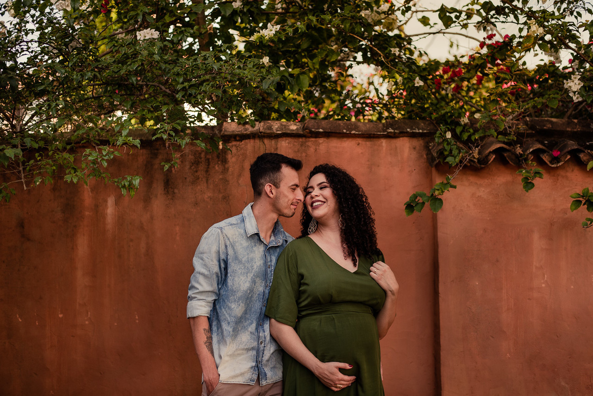 Ensaio pre wedding casamento em Tiradentes minas gerais ao pé da serra.