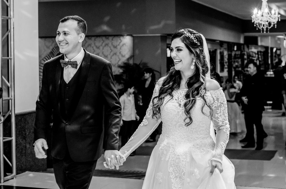 Foto dos noivos  em festa de casamento realizada no Espaço 277, em Nova Iguaçu, RJ.