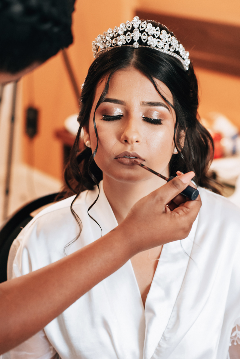 Fotografia da make da noiva no making of da Mariana, realizado no Hotel Mercure, em Nova Iguaçu, RJ.