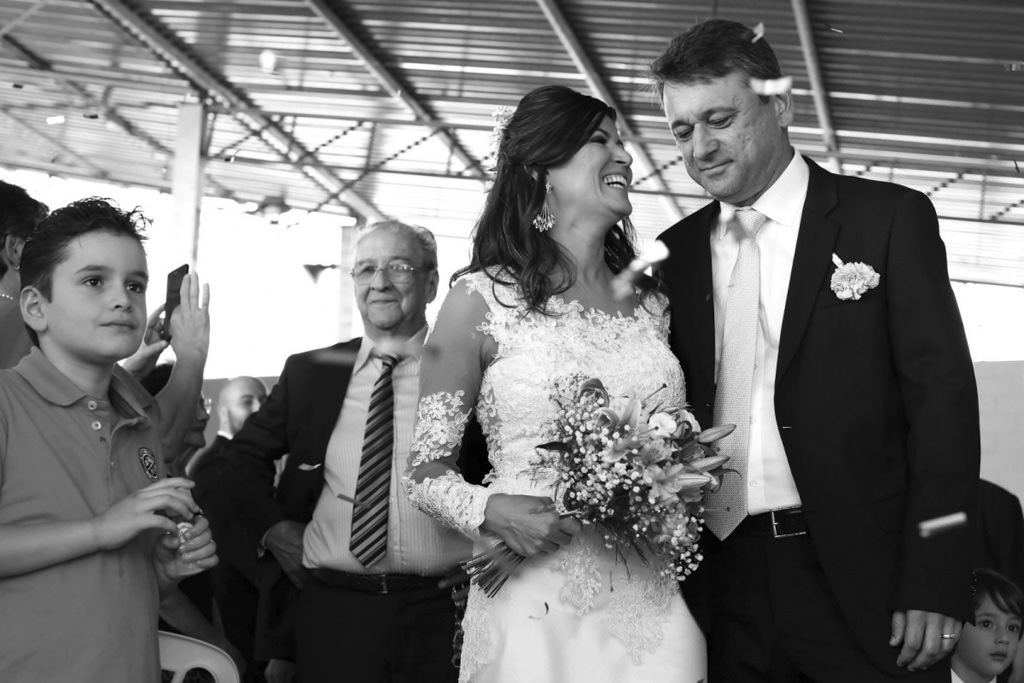 fotografia de casamento sete lagoas, casamento sete lagoas, fotografia de casamento inhauma, noiva linda, alex araujo estilista, fotografia de casamento bh, casamento bh, casamento de dia, casamento no sitio, casamento diferente