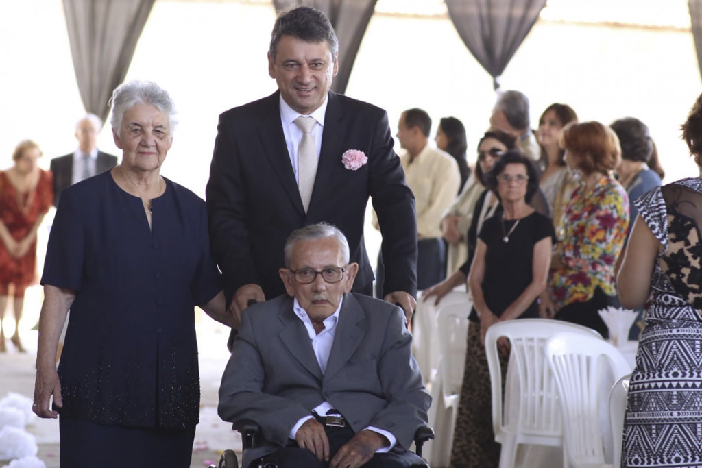 fotografia de casamento sete lagoas, casamento sete lagoas, fotografia de casamento inhauma, noiva linda, alex araujo estilista, fotografia de casamento bh, casamento bh, casamento de dia, casamento no sitio, casamento diferente