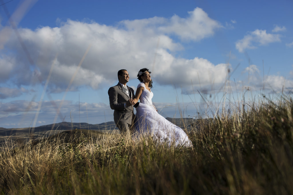 A linda paisagem da Serra do sipo, servindo de fundo para o lindo casal Jessica e Tiago